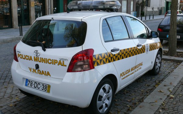 Vehicles - police Wallpapers and Backgrounds