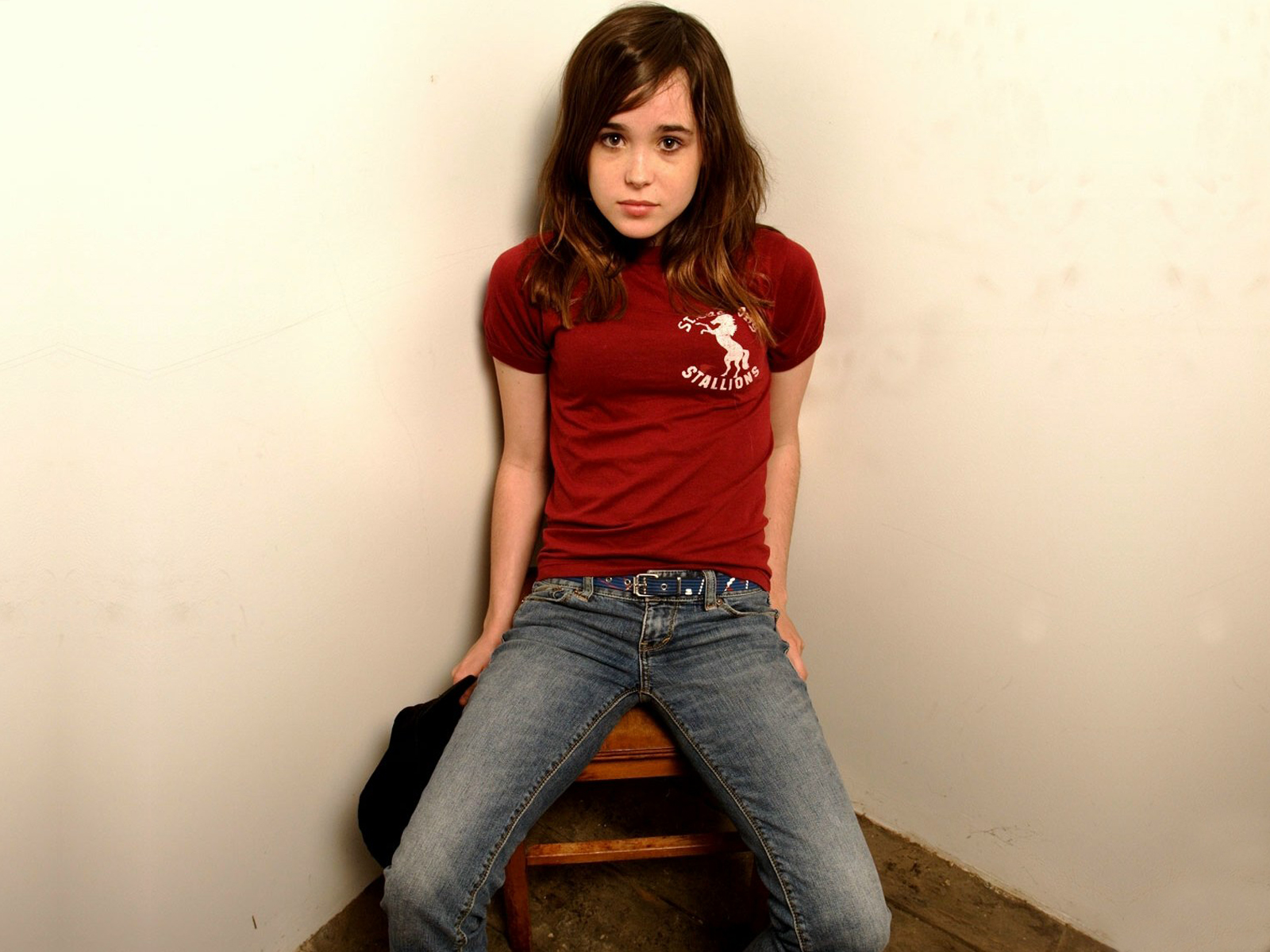 97 Ellen Page Hd Wallpapers Backgrounds Wallpaper Abyss