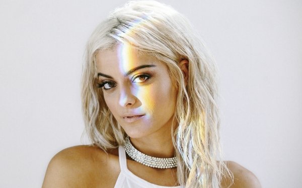 Music Bebe Rexha Singers Singer Blonde Brown Eyes Smile Necklace HD Wallpaper | Background Image
