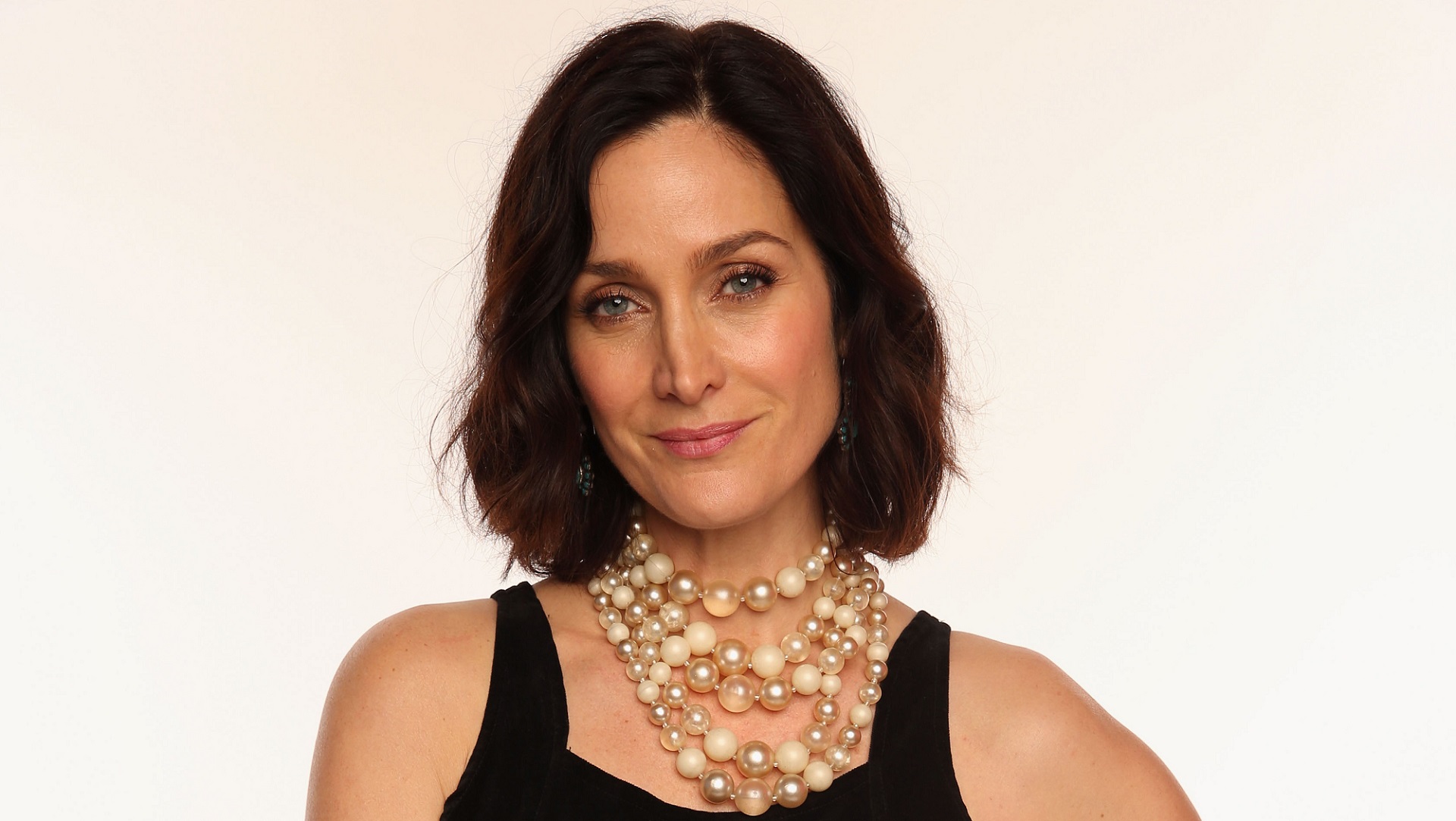 Carrie-Anne Moss HD Wallpapers and Backgrounds