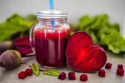 vegetable juice beet heart-shaped food smoothie HD Desktop Wallpaper | Background Image