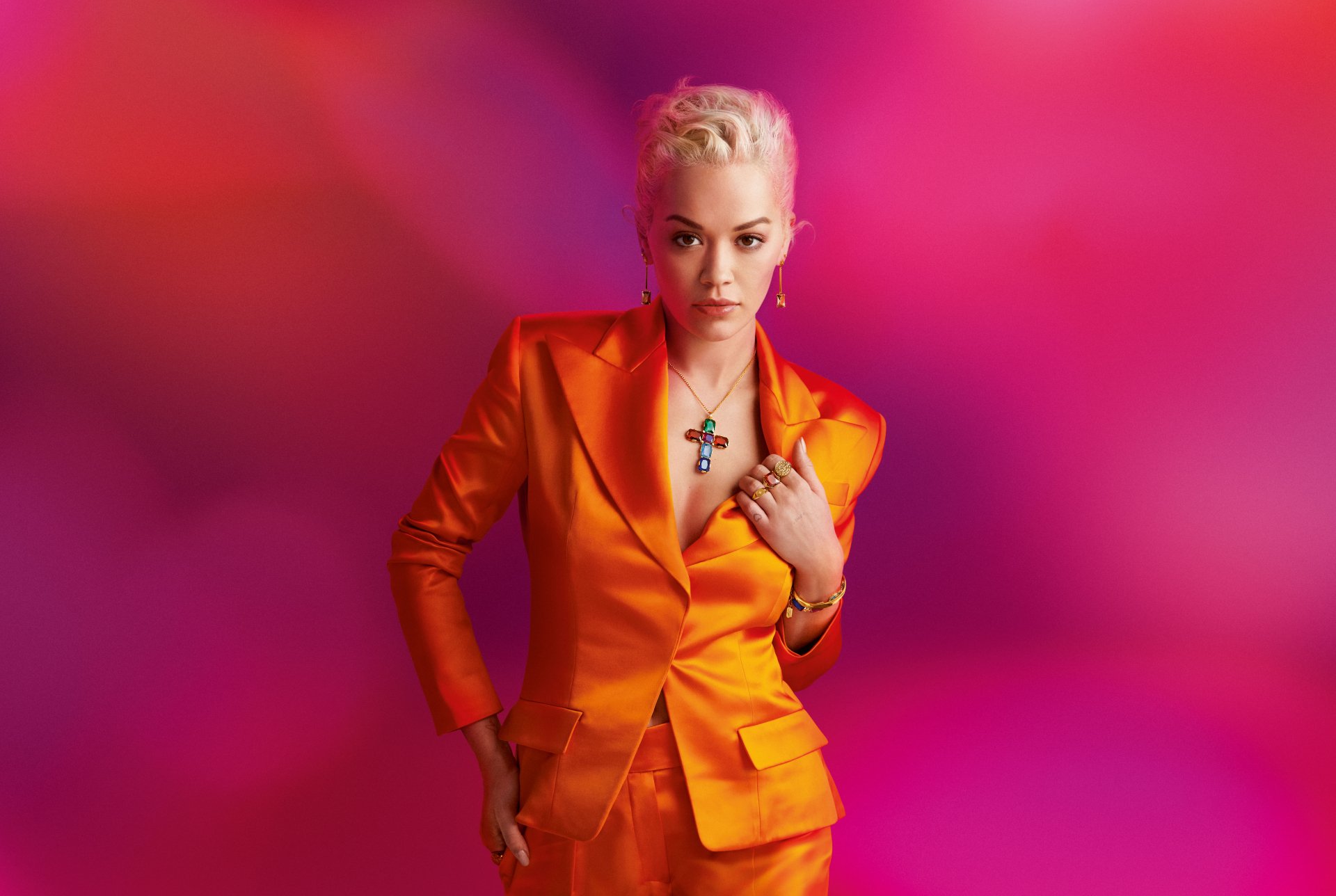 Download Blonde Short Hair English Singer Music Rita Ora 8k Ultra HD Wallpaper