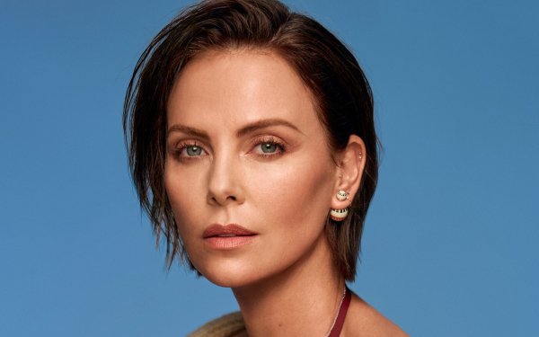 Celebrity Charlize Theron South African Face Actress Short Hair Brunette HD Wallpaper | Background Image