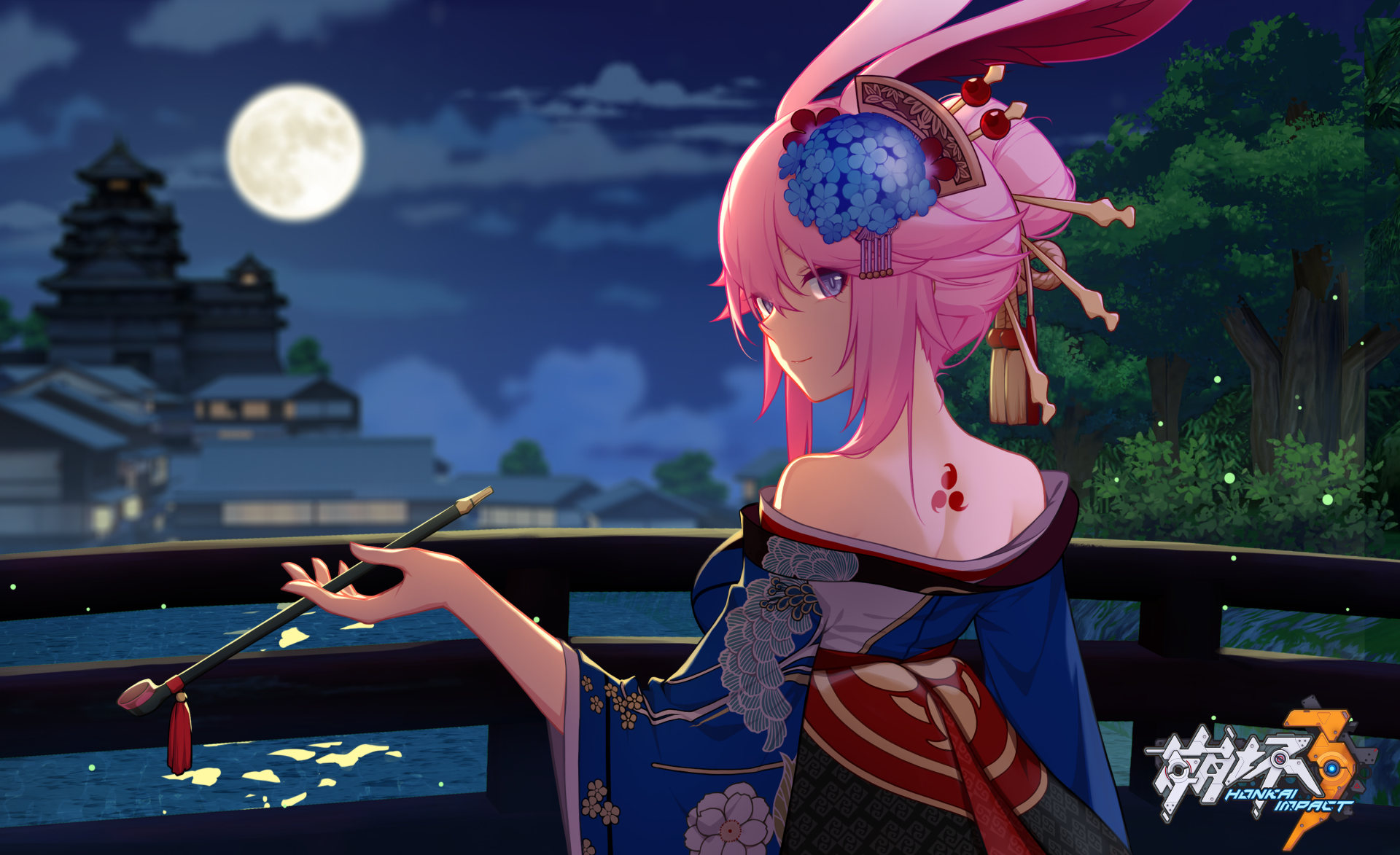 Yae Sakura (Honkai Impact 3rd) — pink-haired shrine maiden in an ornate kimono on a moonlit balcony overlooking a Japanese garden, 2K Quad HD PC desktop wallpaper.