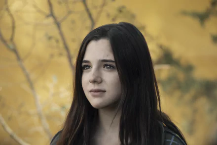 Charlie (Fear the Walking Dead) Alexa Nisenson TV Show Fear the Walking Dead HD Desktop Wallpaper | Background Image