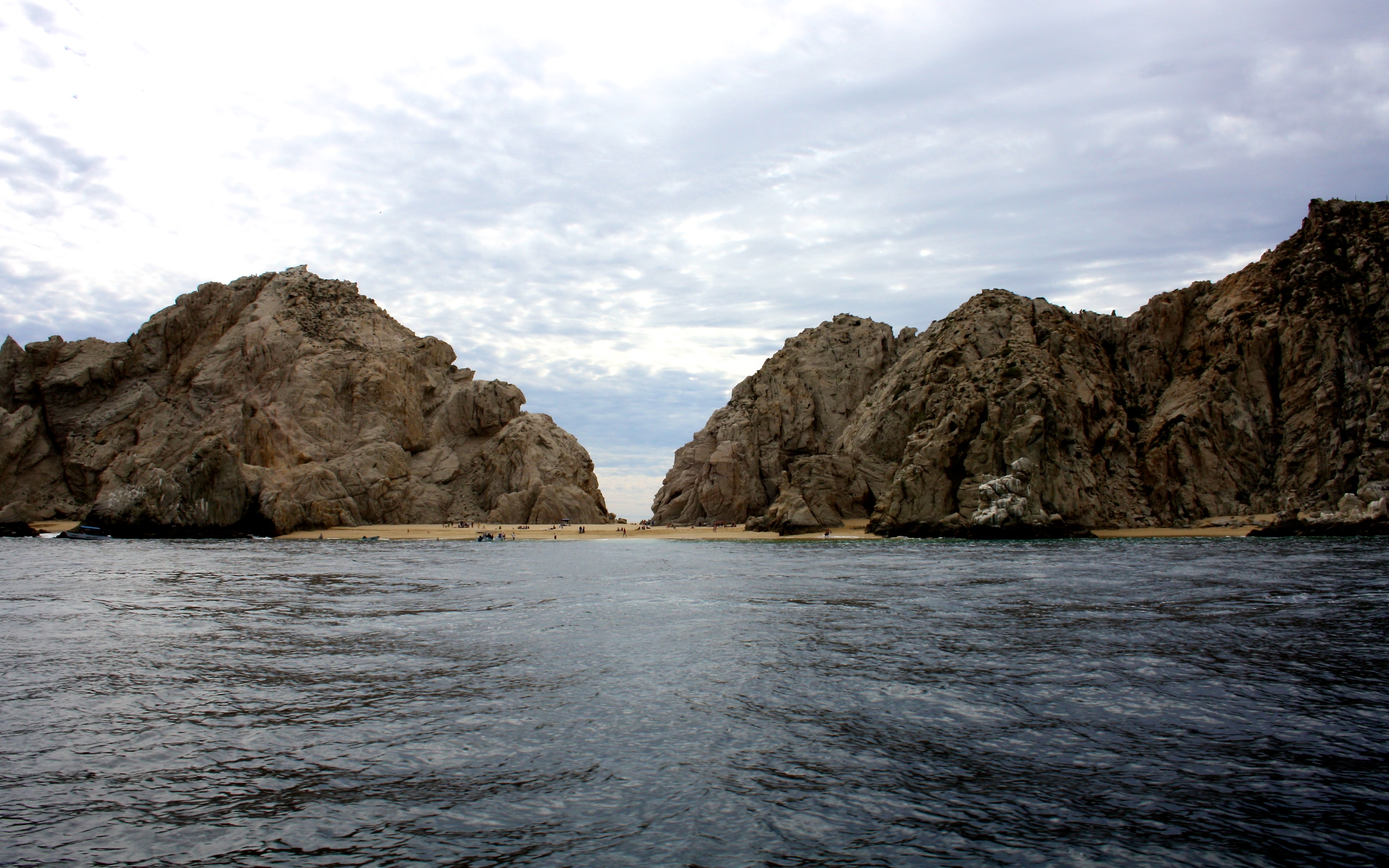 Lovers Beach desktop wallpaper showing stunning natural scenery in Cabo San Lucas, Mexico.
