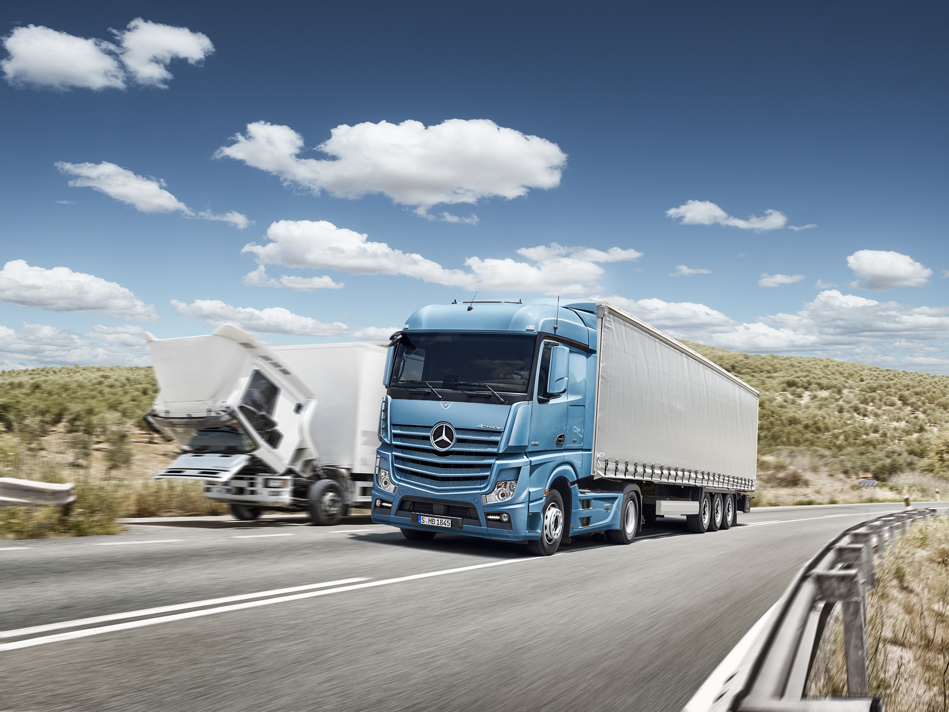 Download Mercedes Actros wallpapers Free for Android - Mercedes Actros  wallpapers APK Download - STEPrimo.com