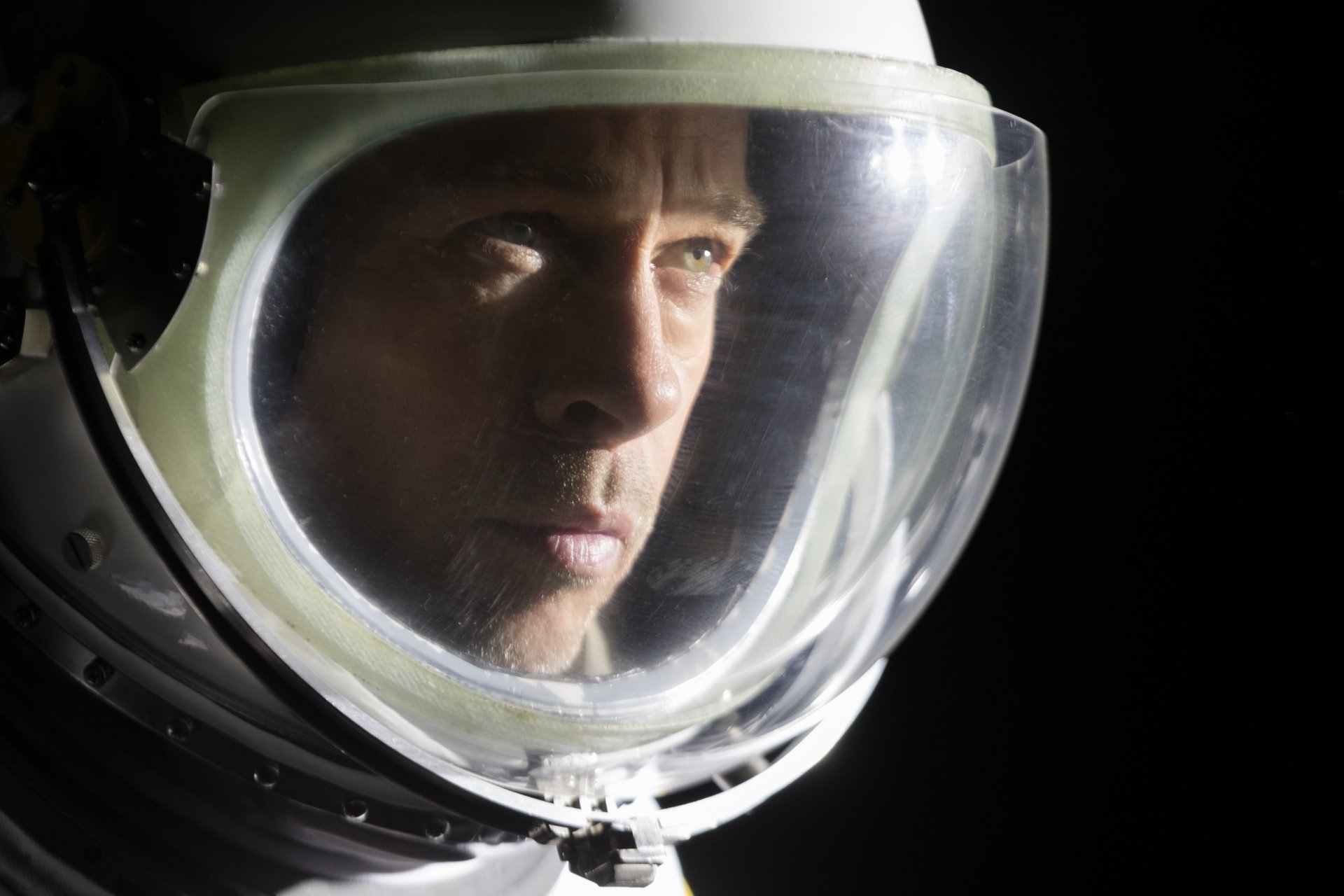 Download Roy Mcbride Brad Pitt Movie Ad Astra 4k Ultra Hd Wallpaper