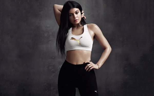 Celebrity Kylie Jenner American Model Black Hair Long Hair HD Wallpaper | Background Image