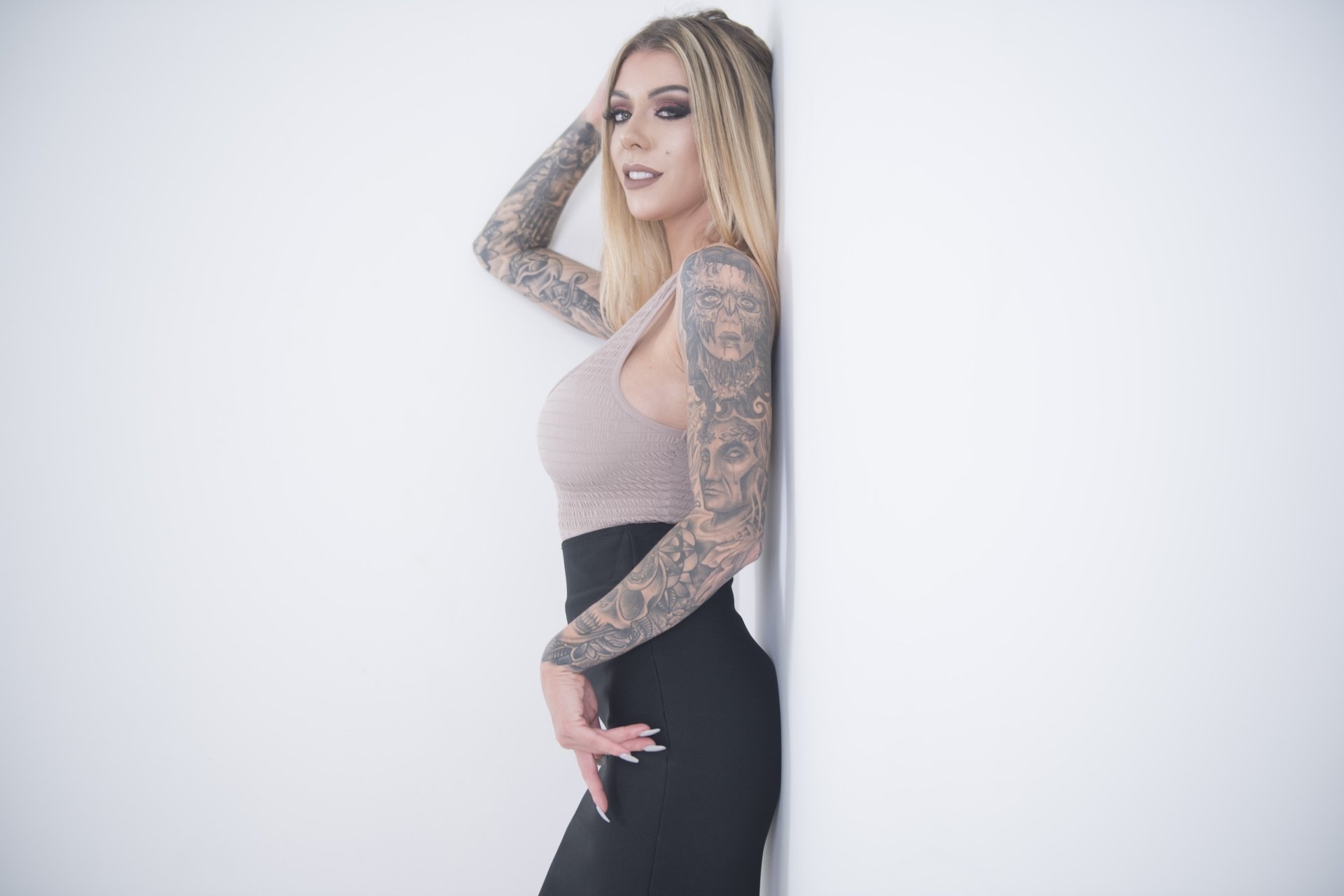 Karma Rx HD Wallpapers and Backgrounds.