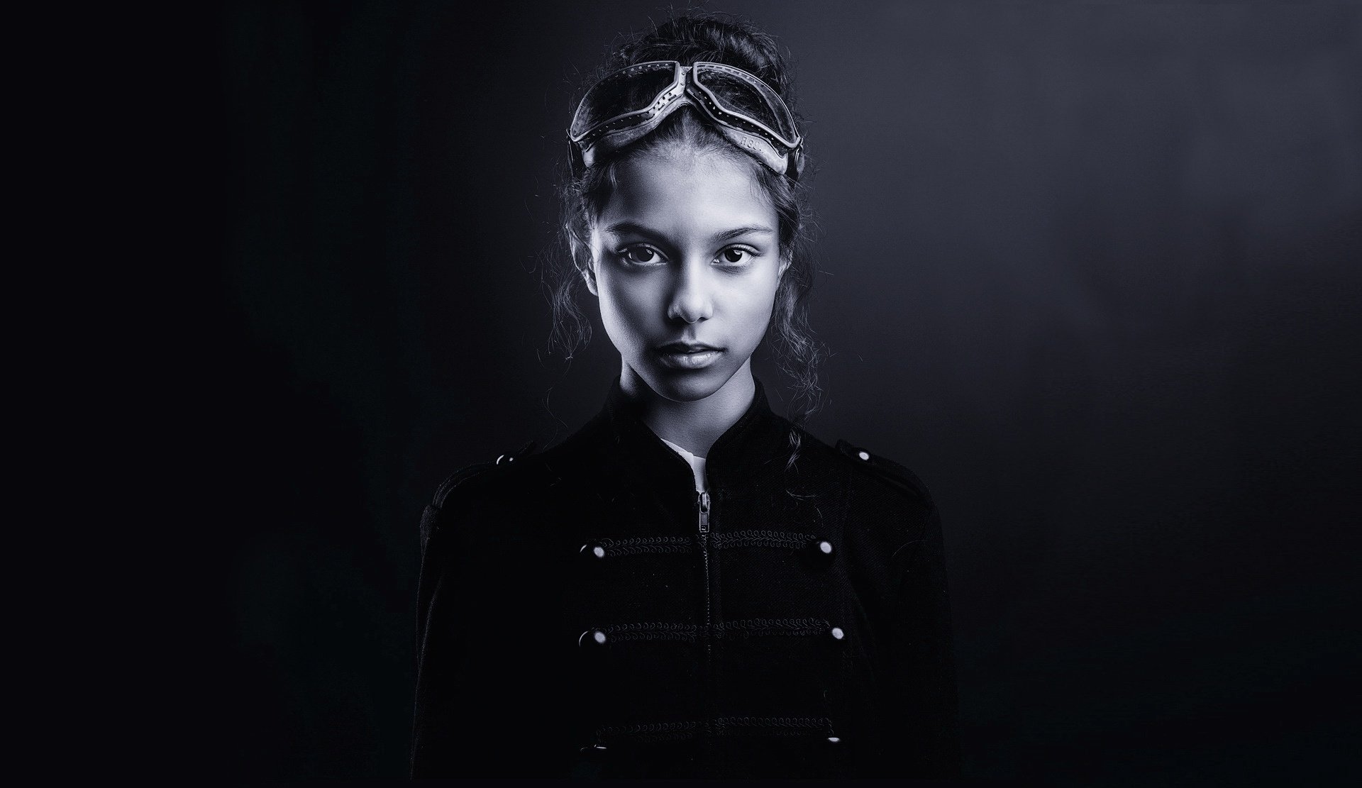 Download Goggles Black & White Woman Model HD Wallpaper by Adam Wawrzyniak