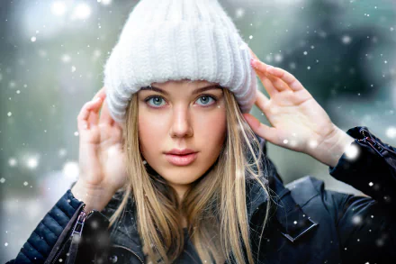 snowfall blue eyes face blonde hat woman model HD Desktop Wallpaper | Background Image