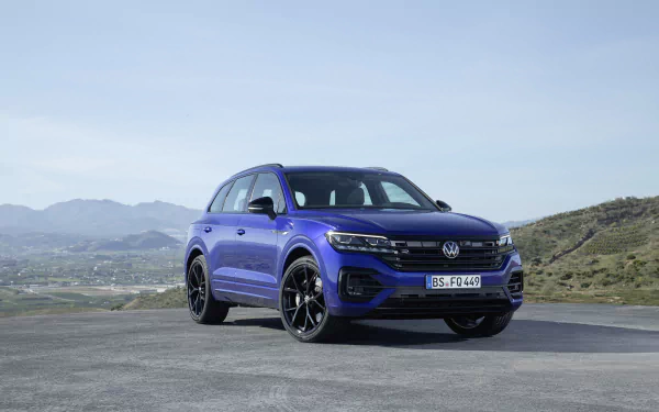 SUV car Volkswagen Volkswagen Touareg vehicle Volkswagen Touareg R-Line HD Desktop Wallpaper | Background Image