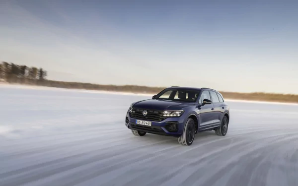 SUV car Volkswagen Volkswagen Touareg vehicle Volkswagen Touareg R-Line HD Desktop Wallpaper | Background Image