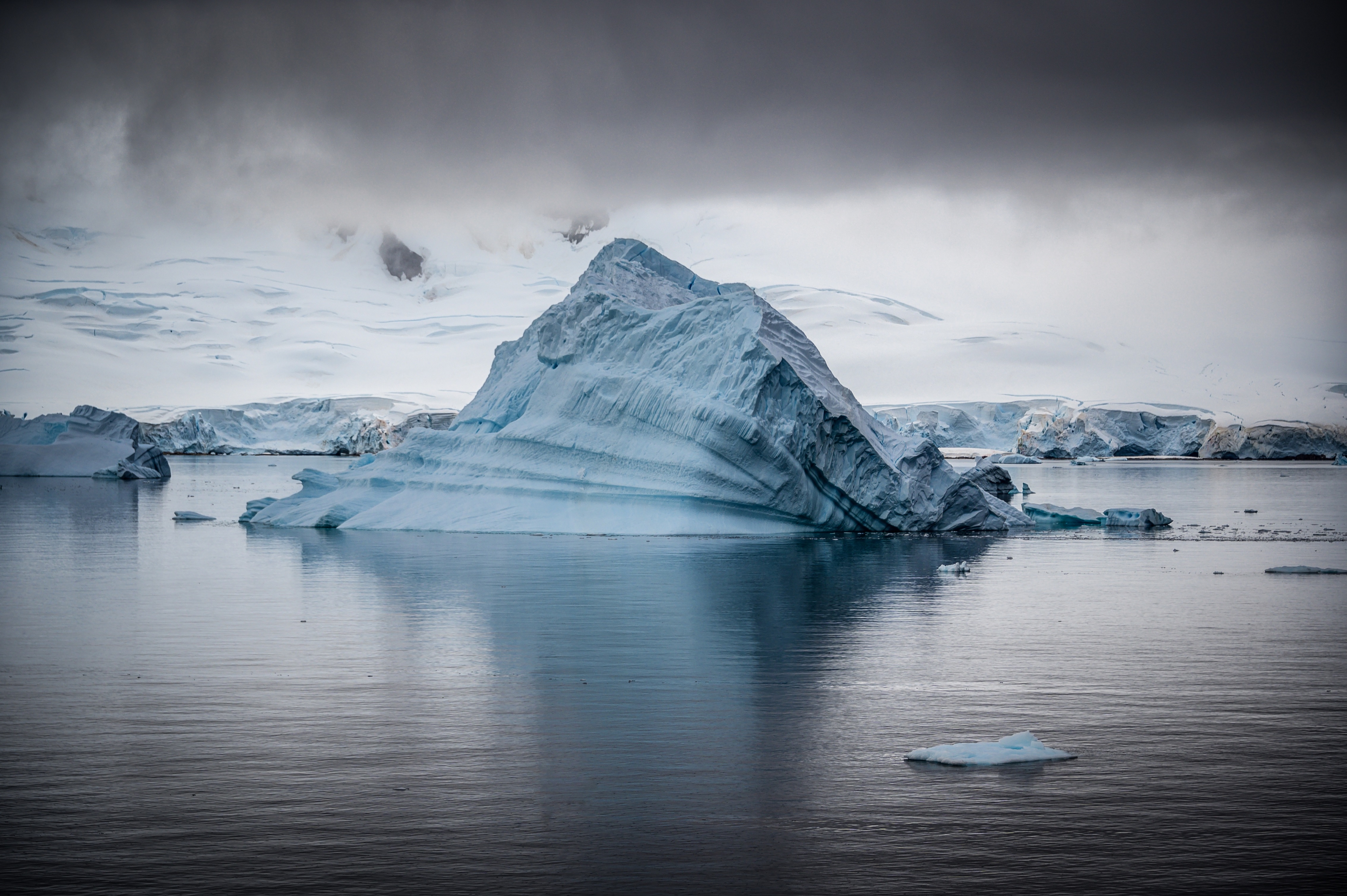 Iceberg 4k Ultra HD Wallpaper by Andrea Spallanzani