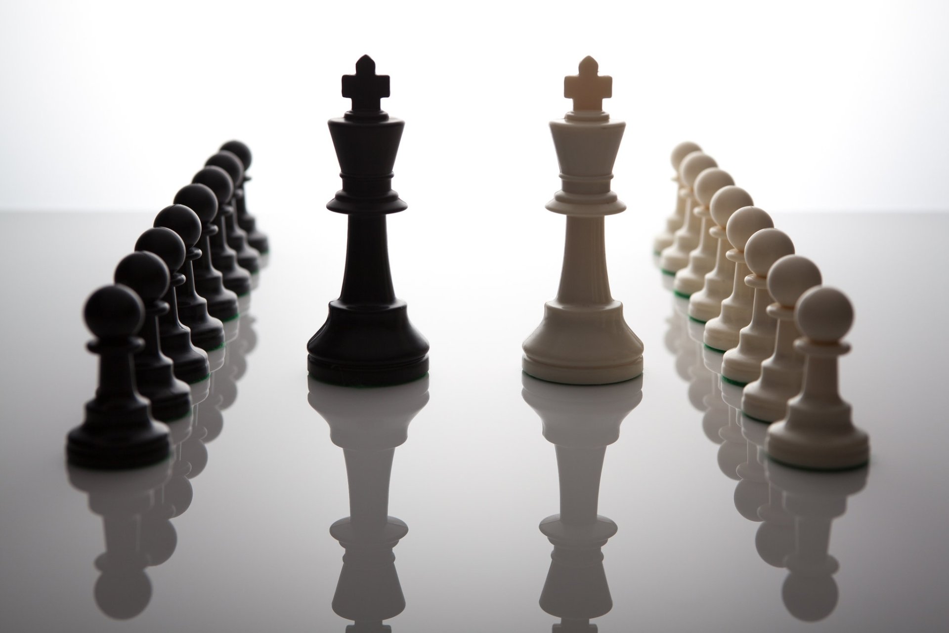 Download Reflection Man Made Chess HD Wallpaper | 2048x1366 | Wallpaper ...