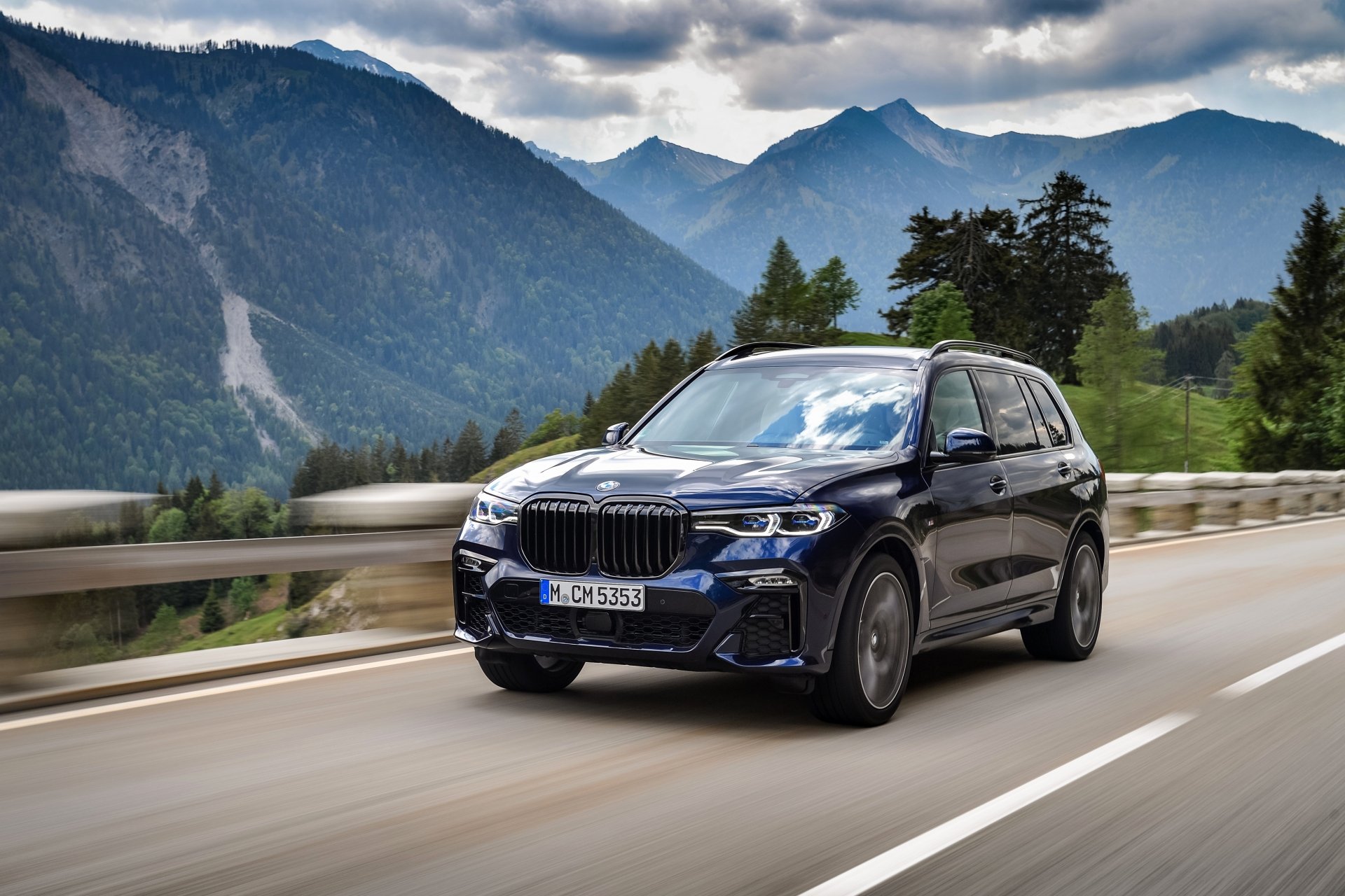 Download SUV Car BMW Vehicle BMW X7 4k Ultra HD Wallpaper