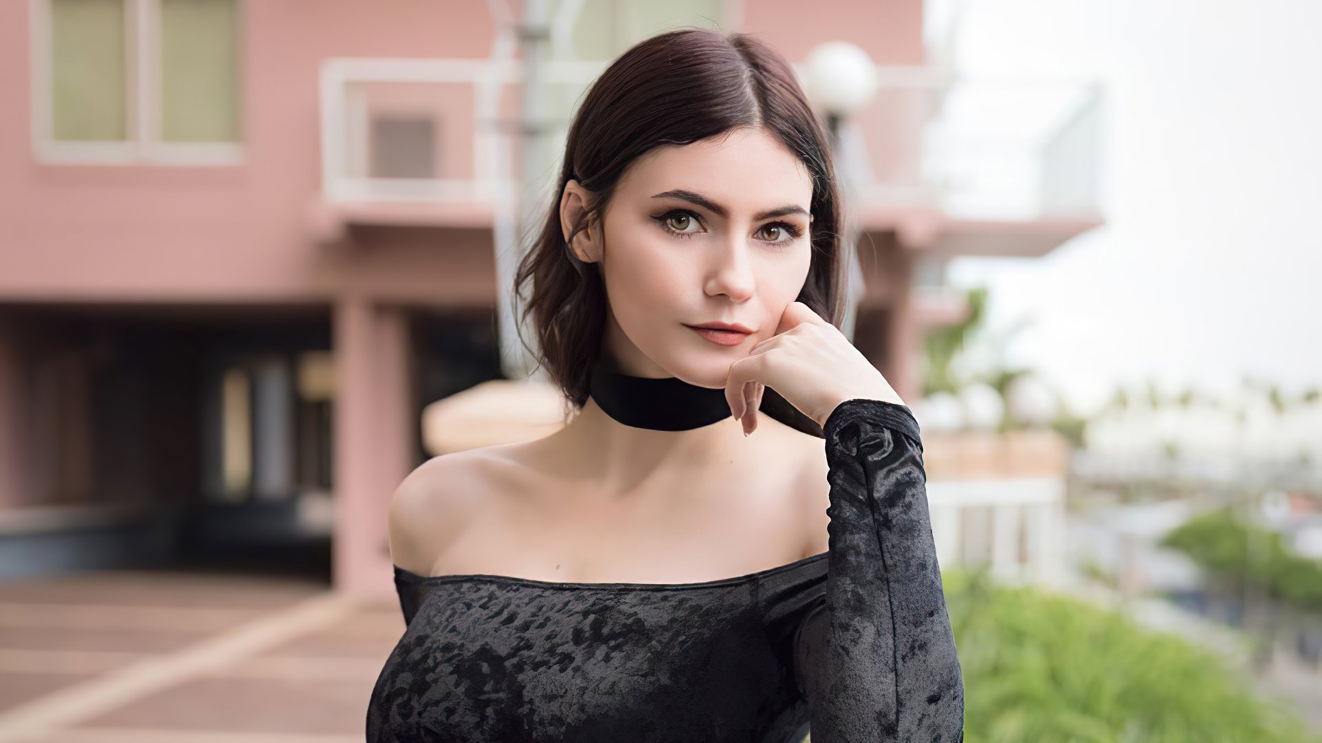 Download Brunette Depth Of Field Woman Model 4k Ultra HD Wallpaper