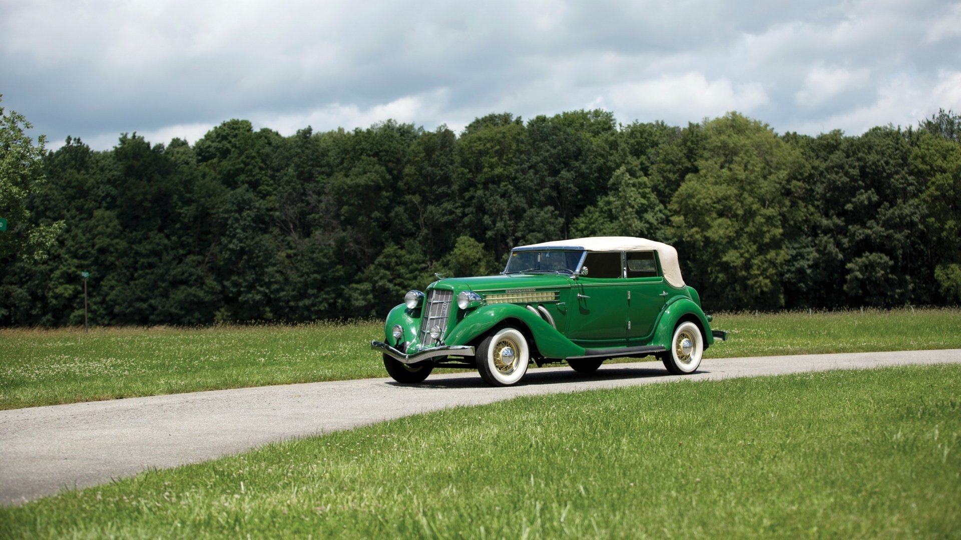 Download Vehicle Auburn 4k Ultra HD Wallpaper