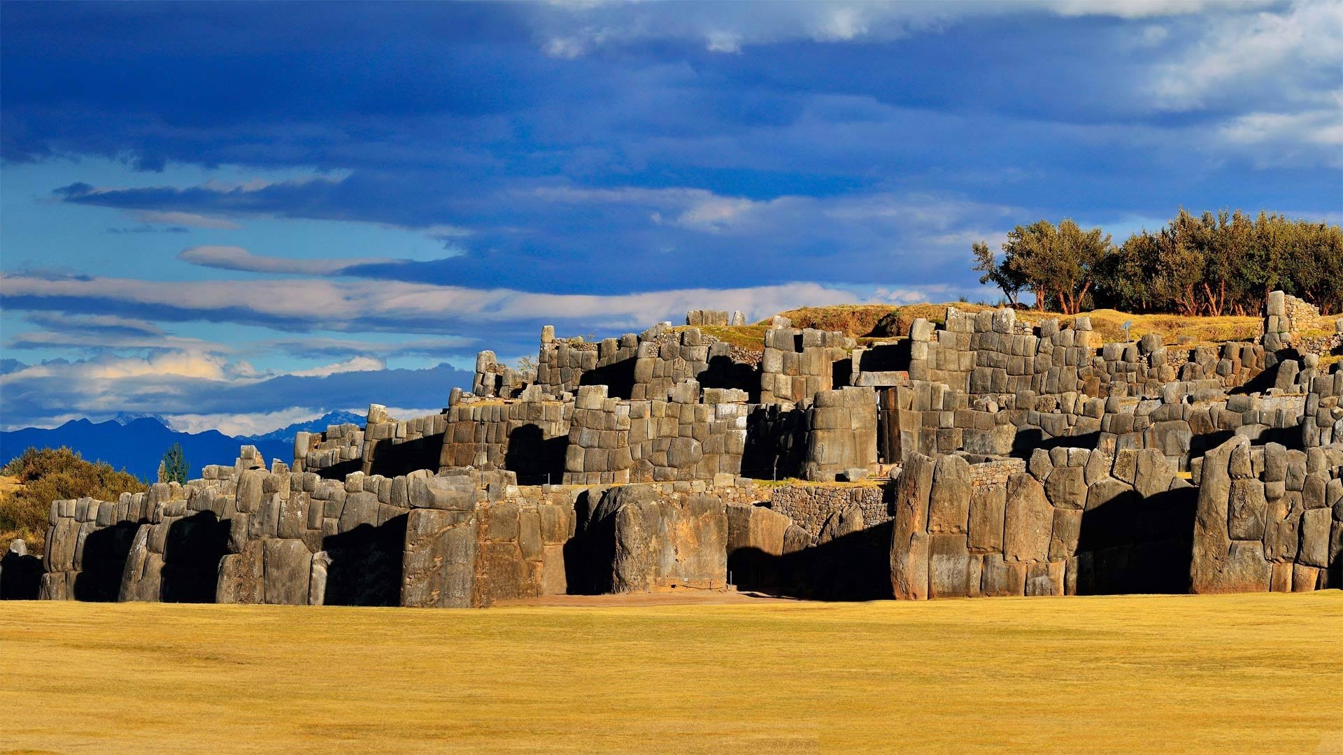 Телефон крепости. Саксайуаман. Sacsayhuaman Fort Куско. Перу. Перу мегалитическая.