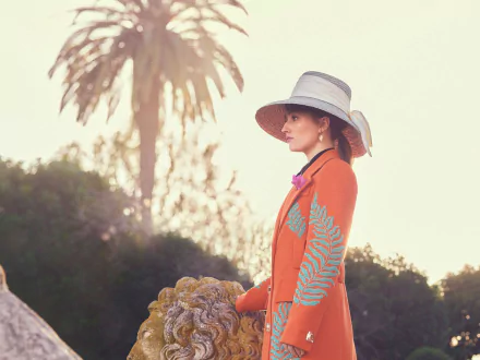 depth of field hat coat American actress Celebrity Kaitlyn Dever HD Desktop Wallpaper | Background Image