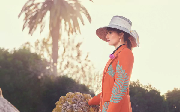 depth of field hat coat American actress Celebrity Kaitlyn Dever HD Desktop Wallpaper | Background Image