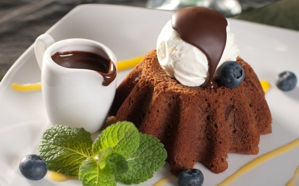 Food Dessert Chocolate Ice Cream Blueberry Cake HD Wallpaper | Background Image