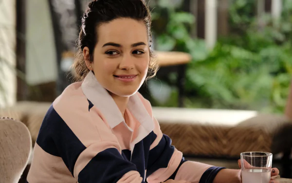 Samantha LaRusso Mary Mouser TV Show Cobra Kai HD Desktop Wallpaper | Background Image