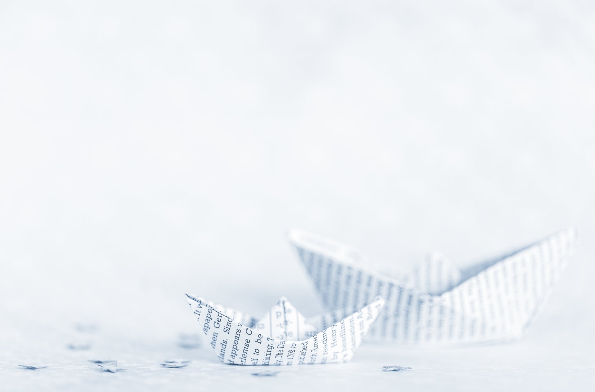 Download Paper Boat Man Made Origami 4k Ultra HD Wallpaper