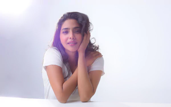 brunette Bollywood actress Indian model woman Aishwarya Lekshmi HD Desktop Wallpaper | Background Image