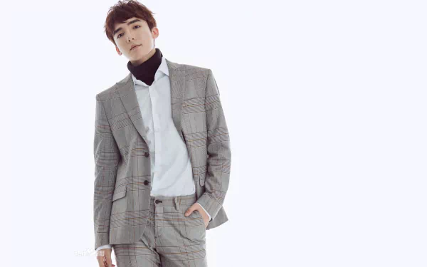 Celebrity Cao Yu Chen HD Desktop Wallpaper | Background Image