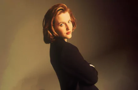Gillian Anderson Dana Scully TV Show The X-Files HD Desktop Wallpaper | Background Image