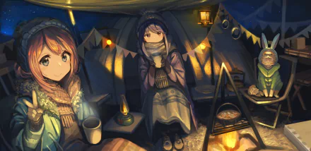 5K Ultra HD desktop wallpaper of Nadeshiko Kagamihara and Rin Shima with Chikuwa in a cozy lantern-lit tent, campfire cooking and camping gear — Laid-Back Camp anime