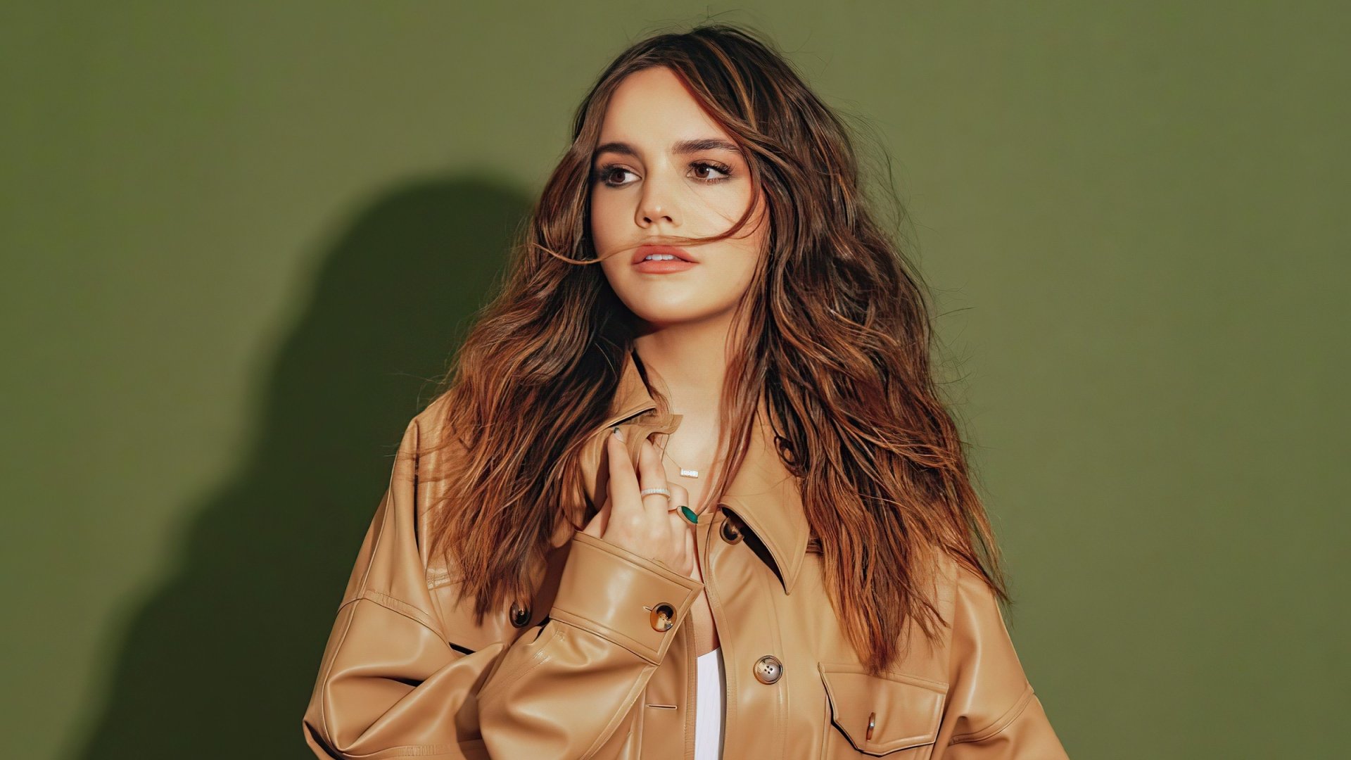Download Brunette Actress American Celebrity Bailee Madison HD Wallpaper