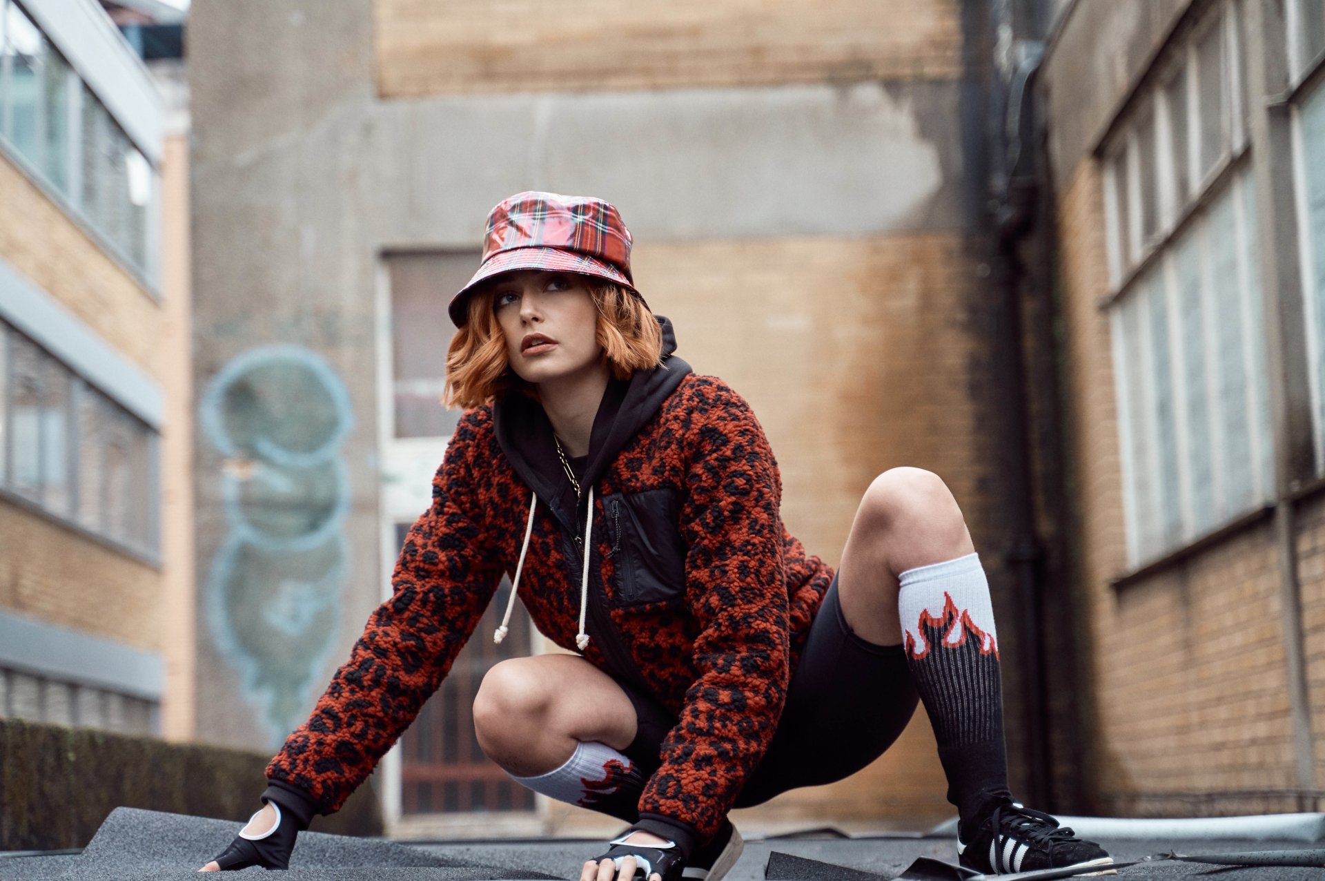 Download Sophie Simnett Movie Twist 4k Ultra HD Wallpaper