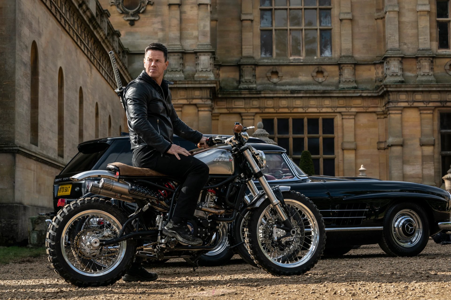 Download Evan McCauley Mark Wahlberg Movie Infinite HD Wallpaper