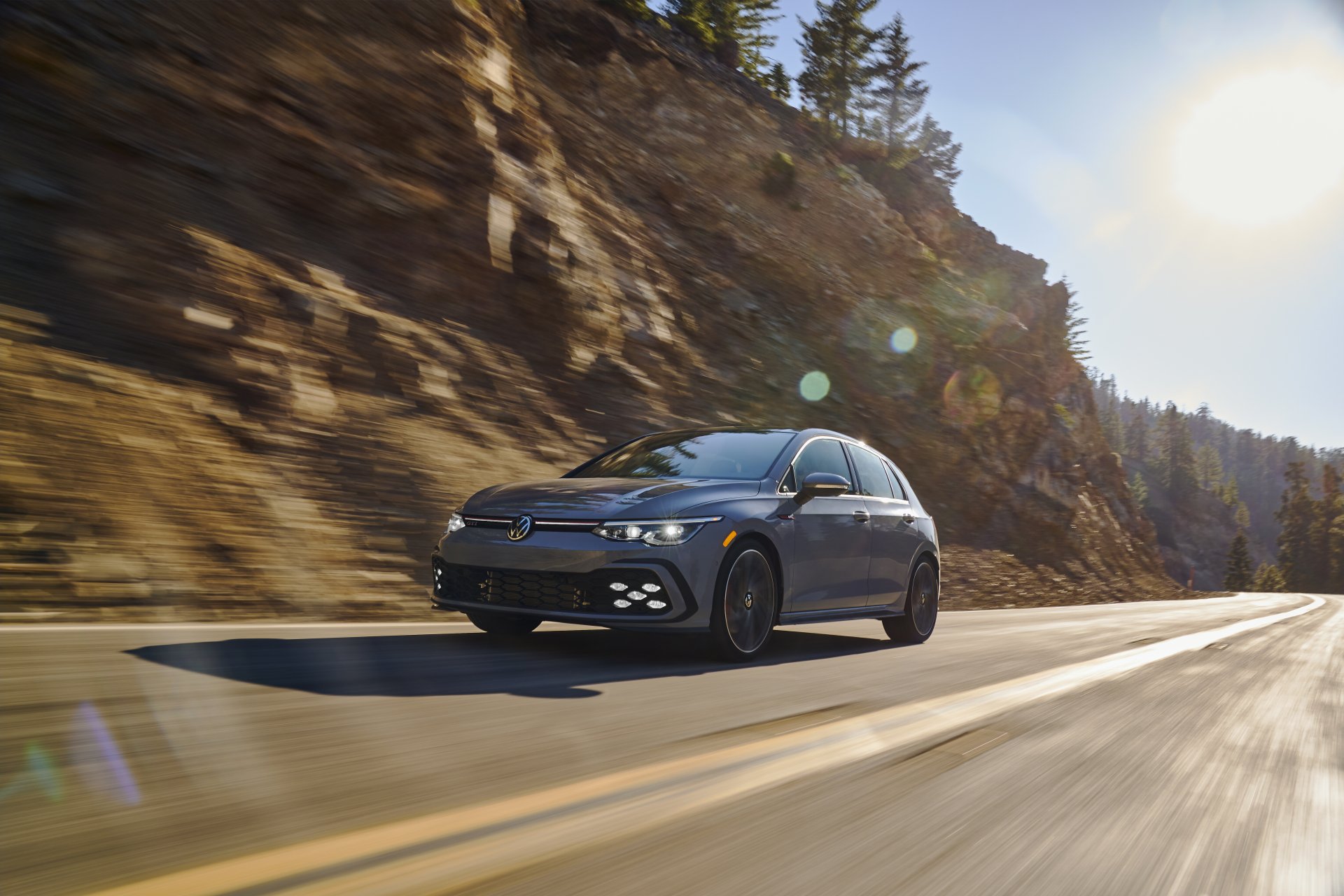 Download Volkswagen Golf Vehicle Volkswagen Golf GTI 4k Ultra HD Wallpaper