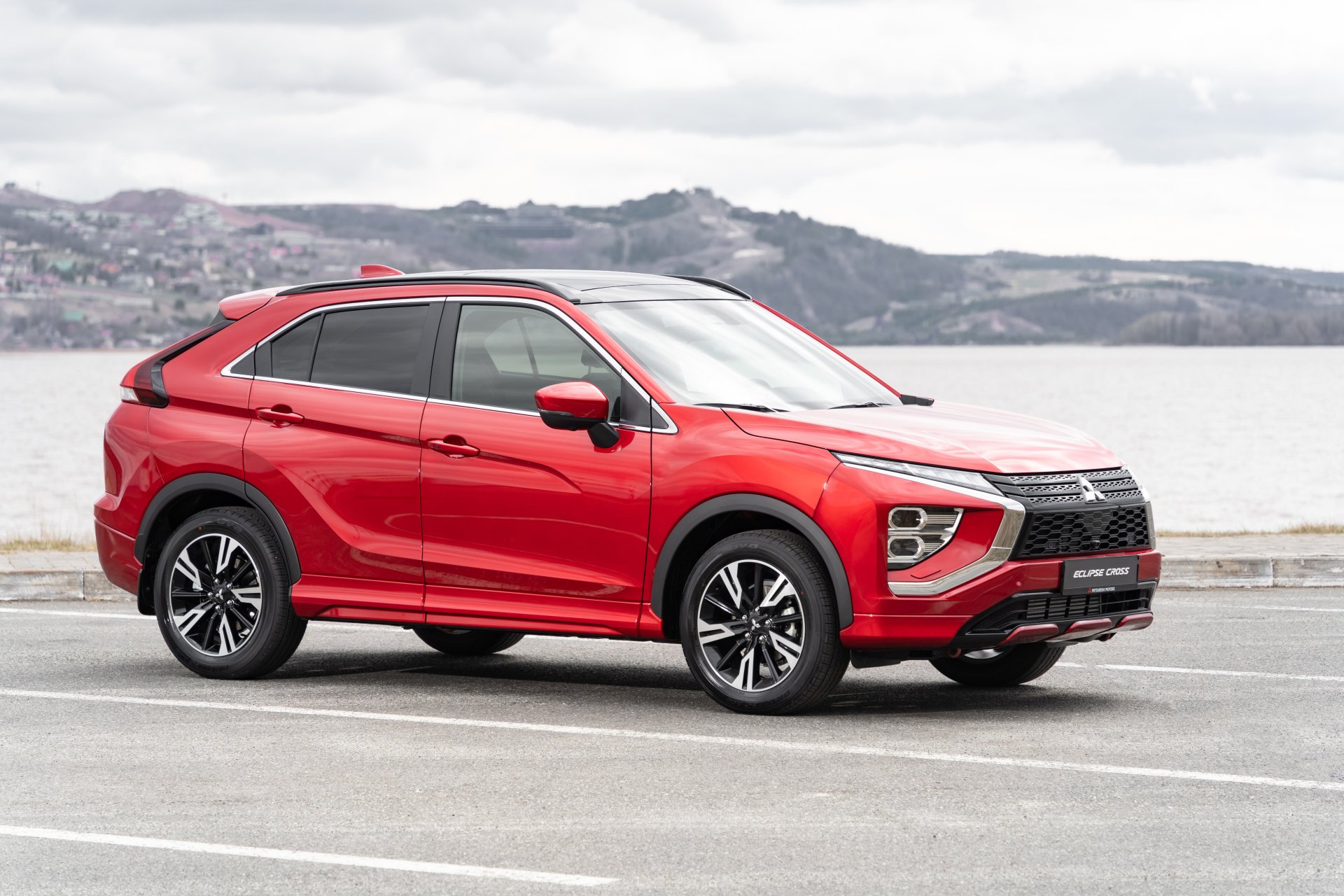 Download SUV Vehicle Mitsubishi Eclipse Cross 4k Ultra HD Wallpaper