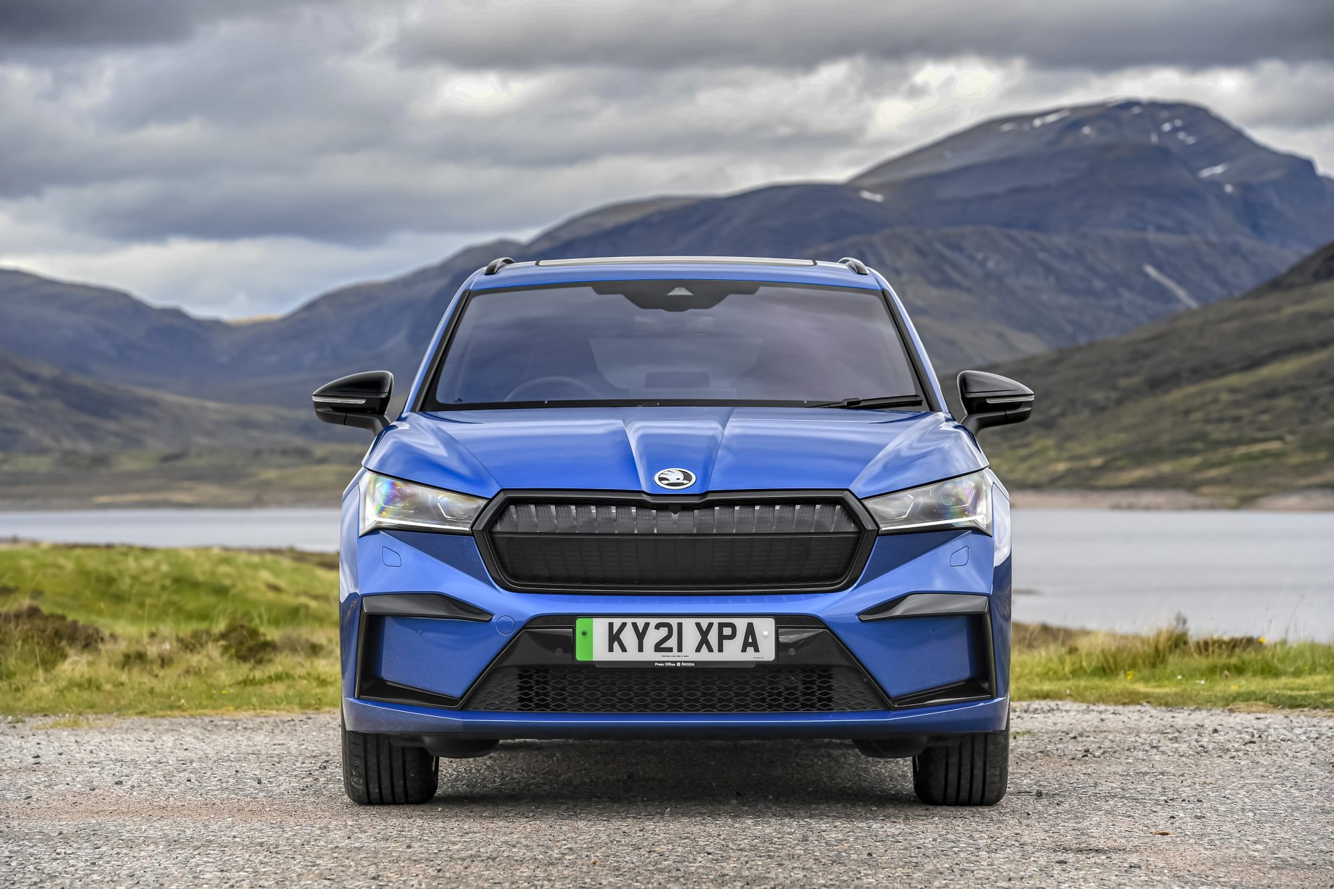 Download Electric Car SUV Vehicle Skoda Enyaq IV 80 4k Ultra HD Wallpaper