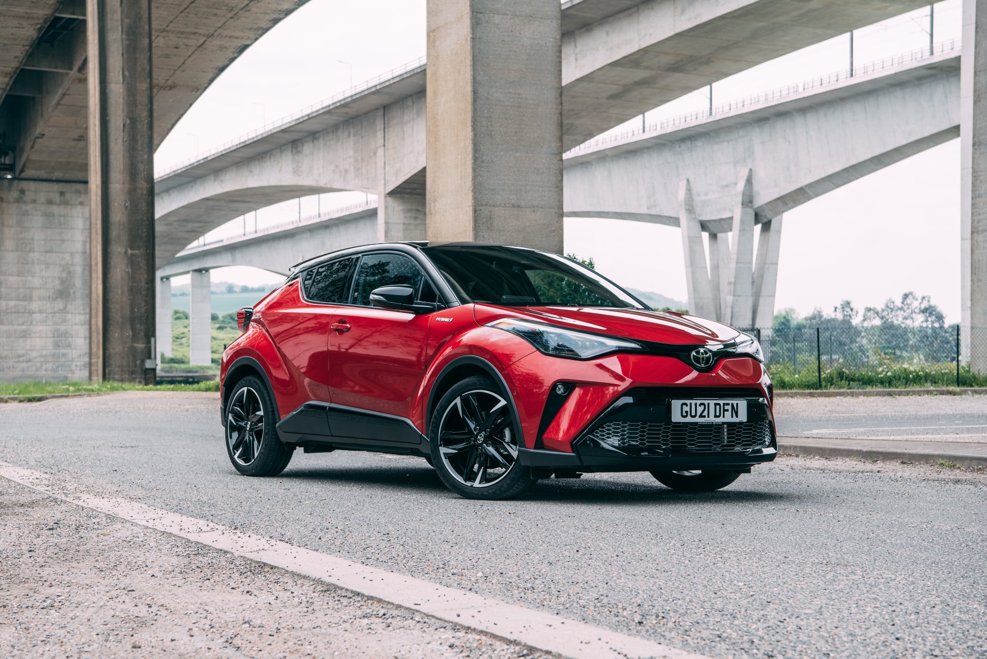 Download SUV Vehicle Toyota C-HR 4k Ultra HD Wallpaper