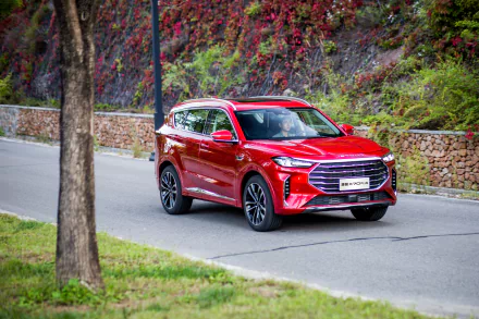  Red Jetour X70 Plus