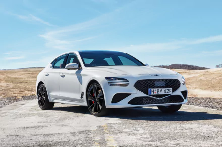  White 2021 Genesis G70 3.3T Sport