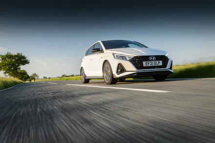  White Hyundai i20 N Line (BC3)