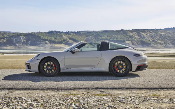  2022 Porsche 911 Targa 4 GTS