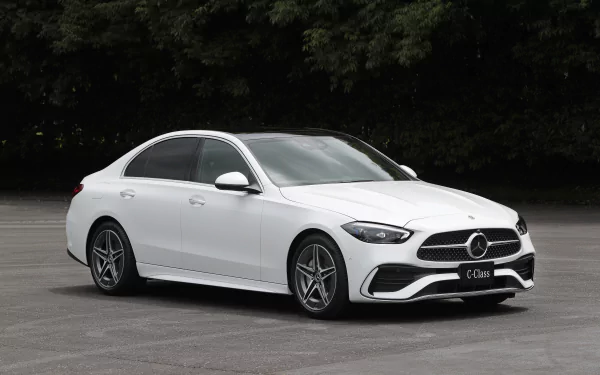  White Mercedes-Benz C 200 AMG Line JP-spec (W206)