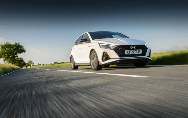  White Hyundai i20 N Line (BC3)