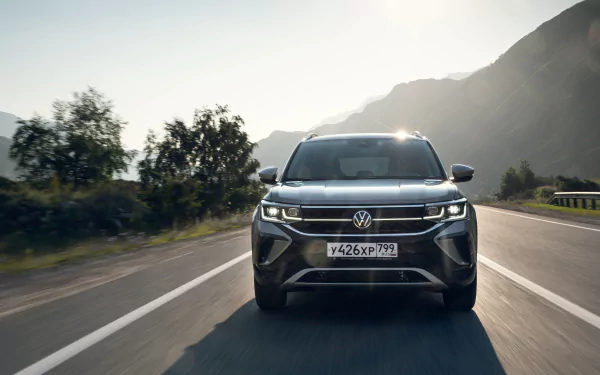  Grey 2021 Volkswagen Taos 4MOTION