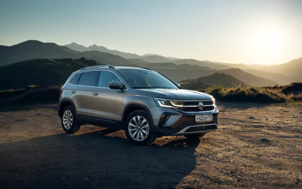  Grey 2021 Volkswagen Taos 4MOTION