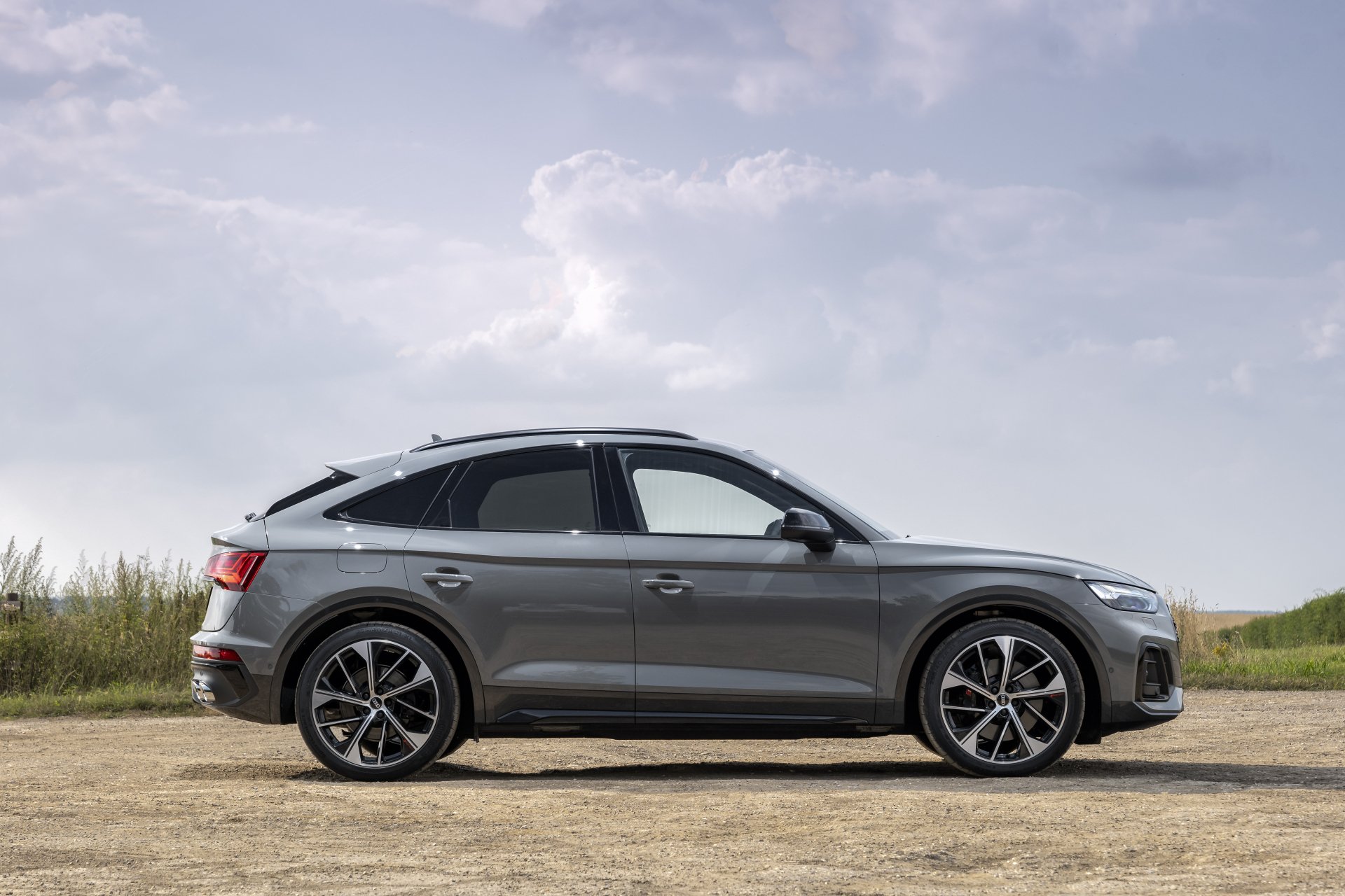 Download SUV Audi SQ5 Sportback Vehicle Audi SQ5 4k Ultra HD Wallpaper