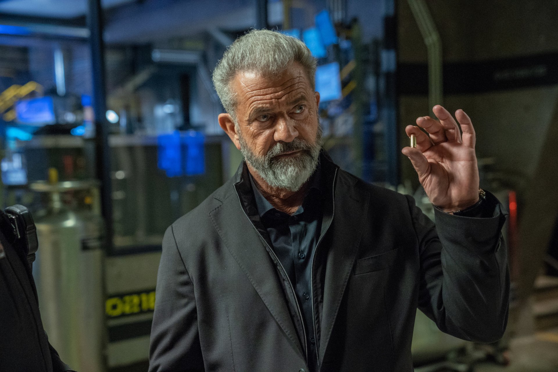 Download Mel Gibson Movie Boss Level HD Wallpaper